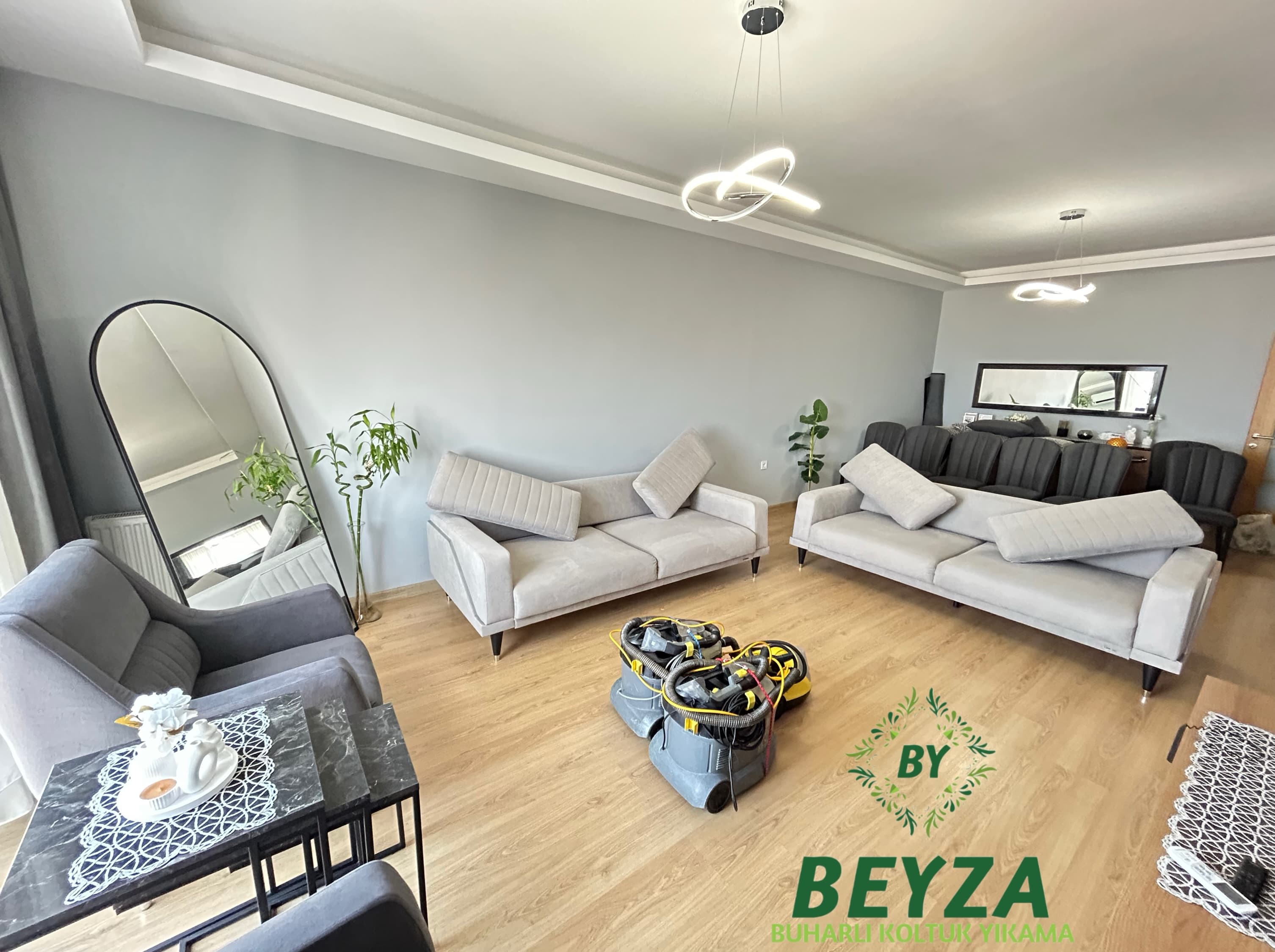 Buharla yenilenmiş salon takımı